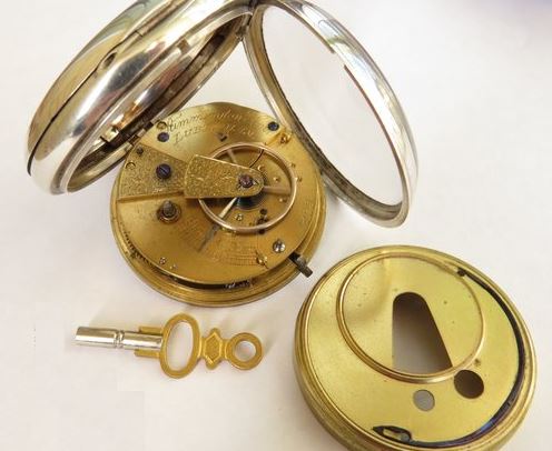 Image of a fusee pocket watch. Link to fusee pocket watch.