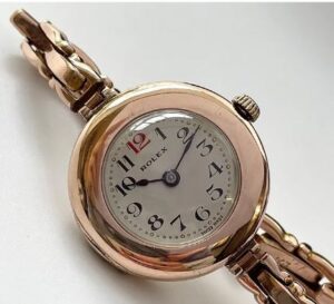 Rolex Ladies 9ct Rose Gold dial, 1920.